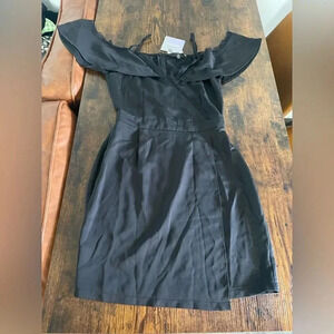 Misguided Off The Shoulder Dress With Lace Trim
Dress